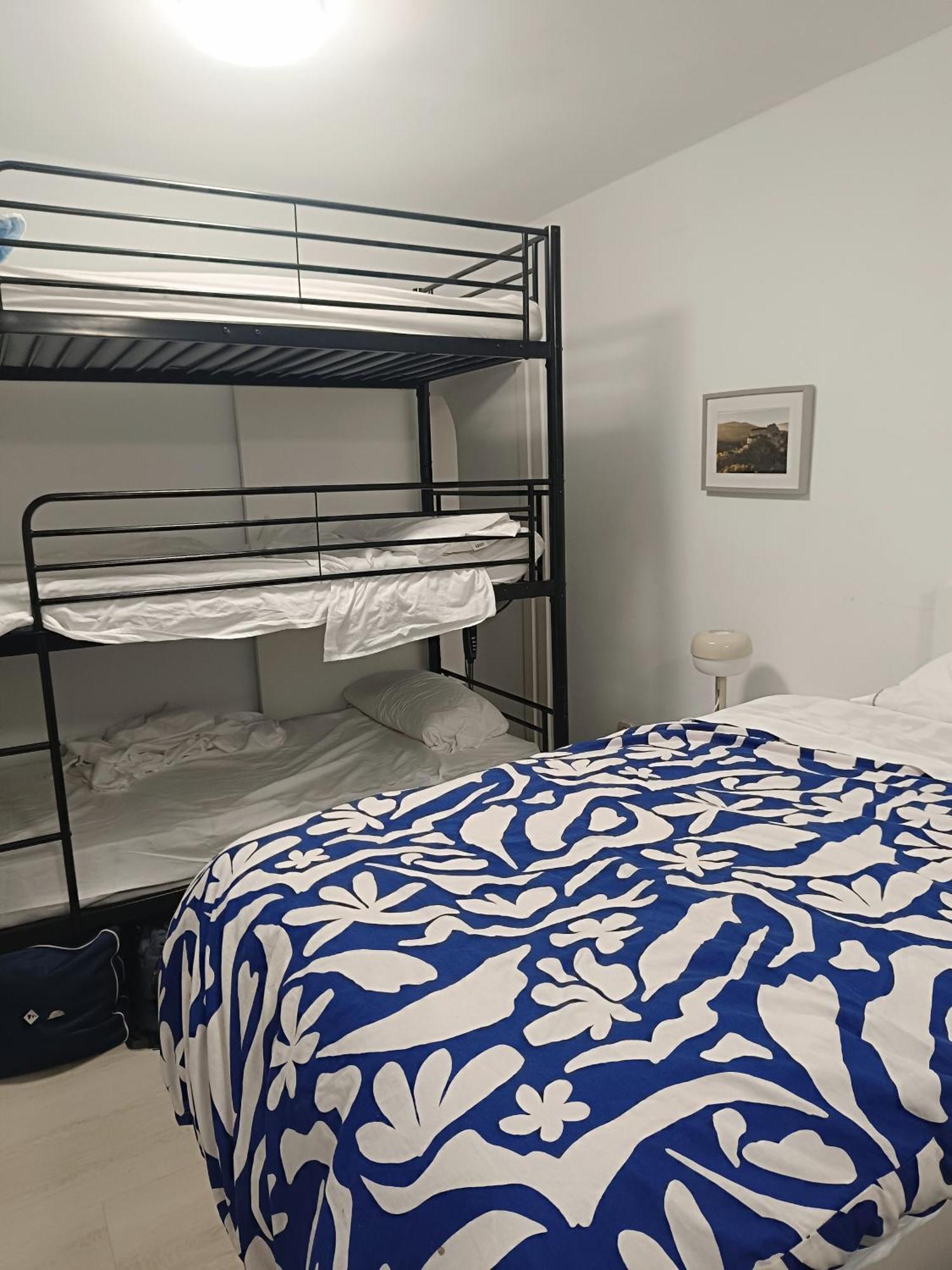 マドリード 2-Centro Hab Compartida Masculina 8X Bed & Breakfast エクステリア 写真